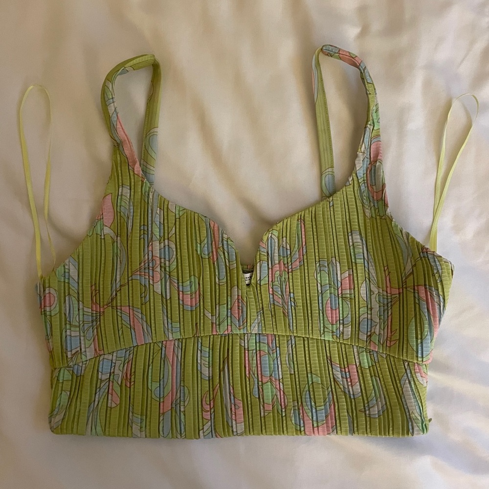 ZARA Floral Crop Top 💚🌸